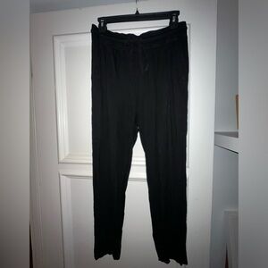 Three Dot Light weight black slouchy joggers